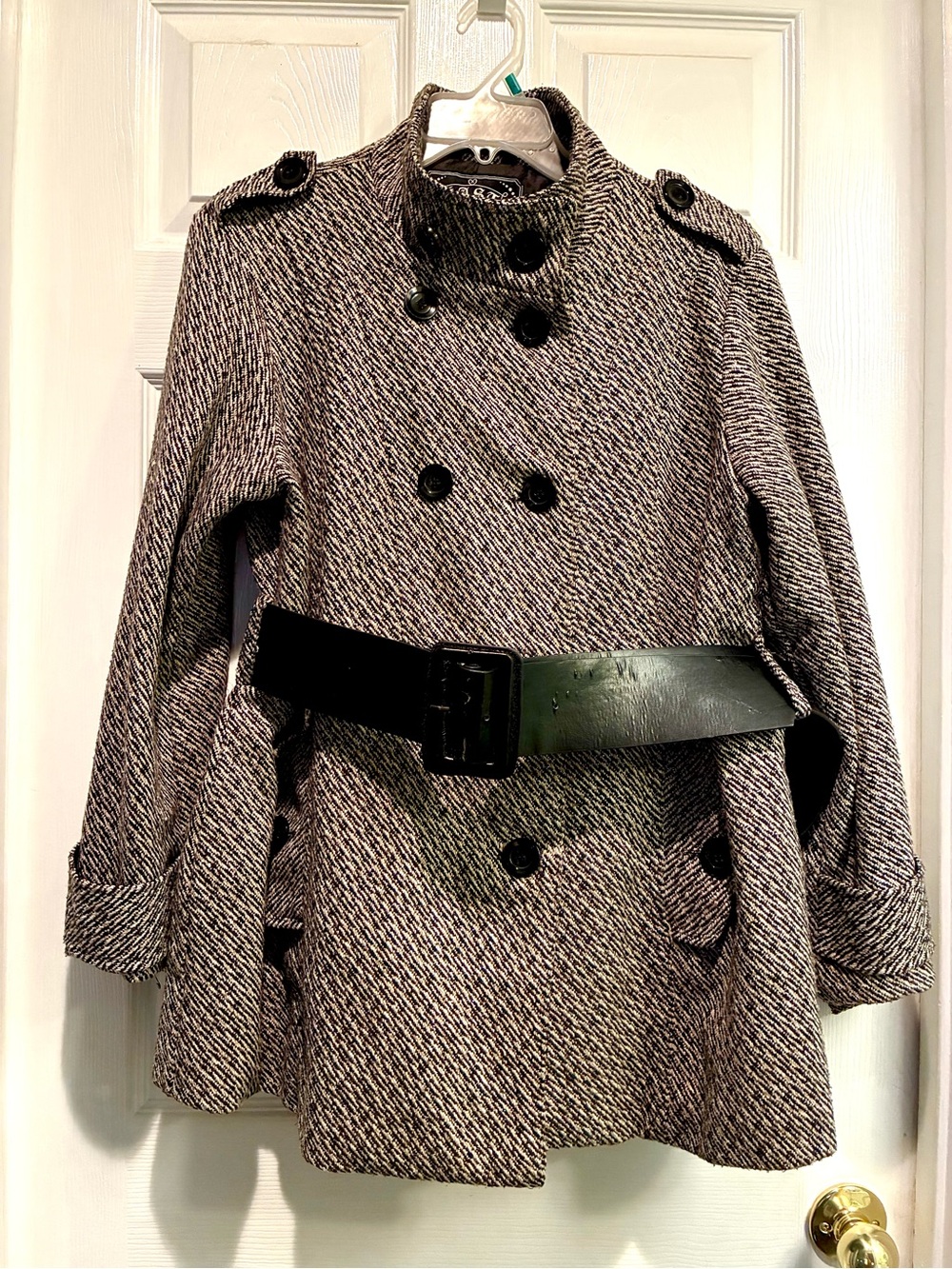 last kiss Black and Cream Textured Double-Breasted Peacoat with Belt